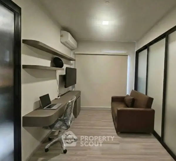 image_rental-30325235