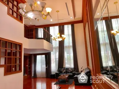 Fully Furnished 4 Bedrooms Townhouse -4