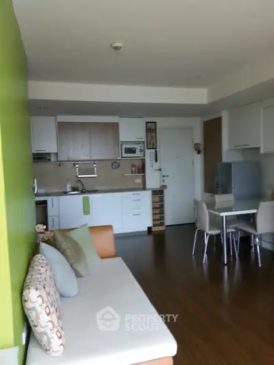  1 Bedroom Condo at The Iris-4