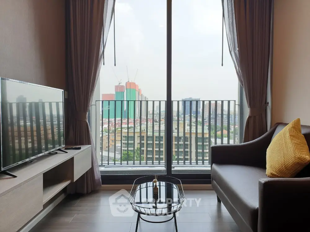  1 Bedroom Condo at Whizdom Essence Sukhumvit-4