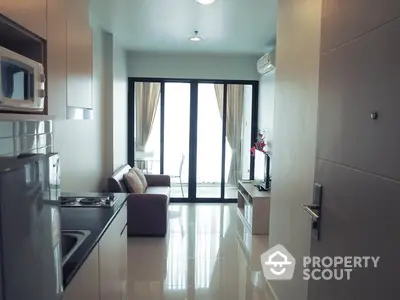 Fully Furnished 1 Bedroom Condo at Ideo Ratchada Huaikwang-2