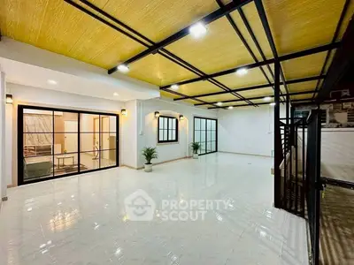 image_rental-30728833