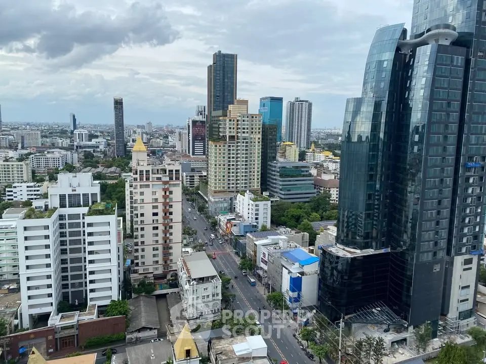 Stunning cityscape view showcasing modern skyscrapers and urban skyline, perfect for high-rise living enthusiasts.