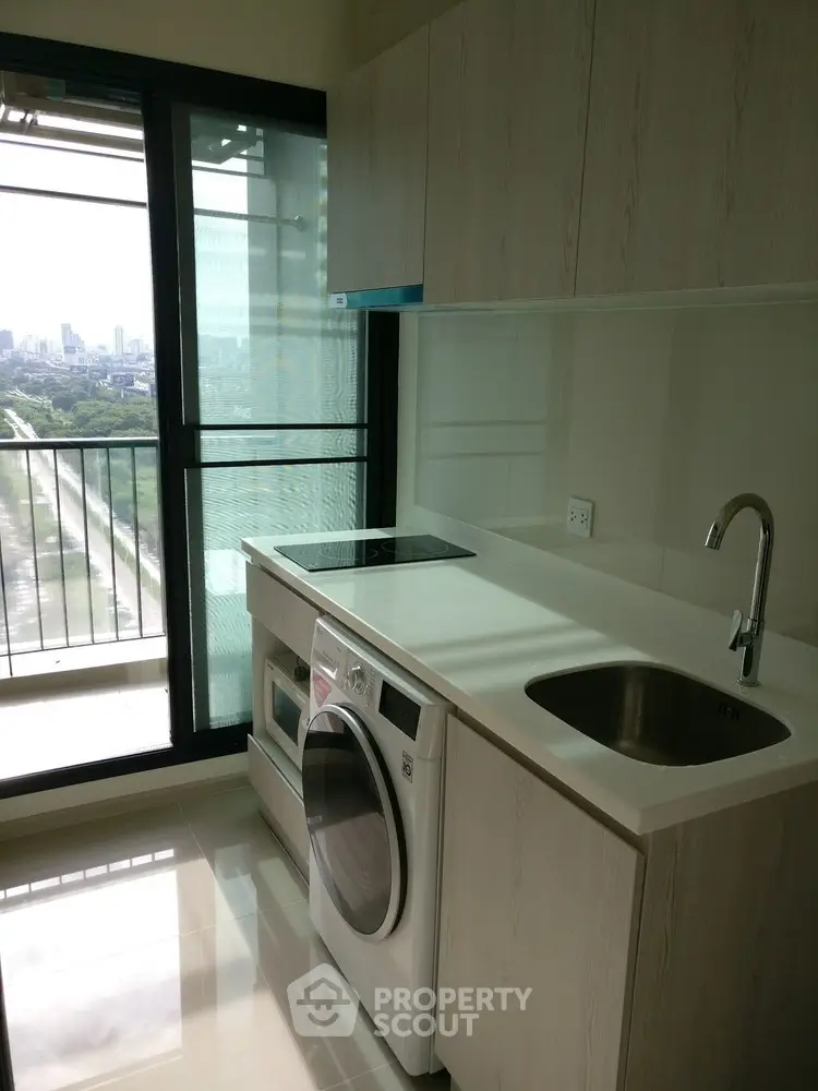  1 Bedroom Condo at Life Asoke ไลฟ์ อโศก-1