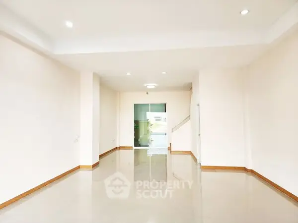 image_rental-27233547