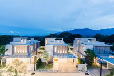 Luxurious modern villas with stunning mountain views and spacious design.