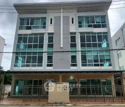 image_rental-29928235