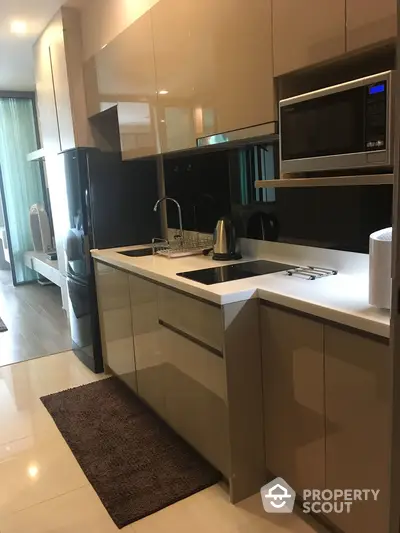  1 Bedroom Condo at Trapezo สุขุมวิท 16-6