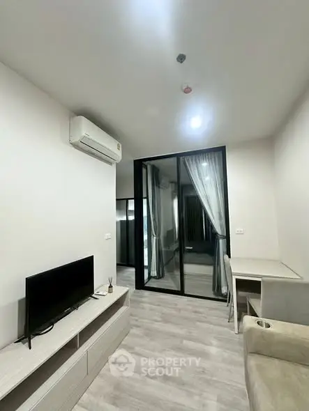 image_rental-28025286