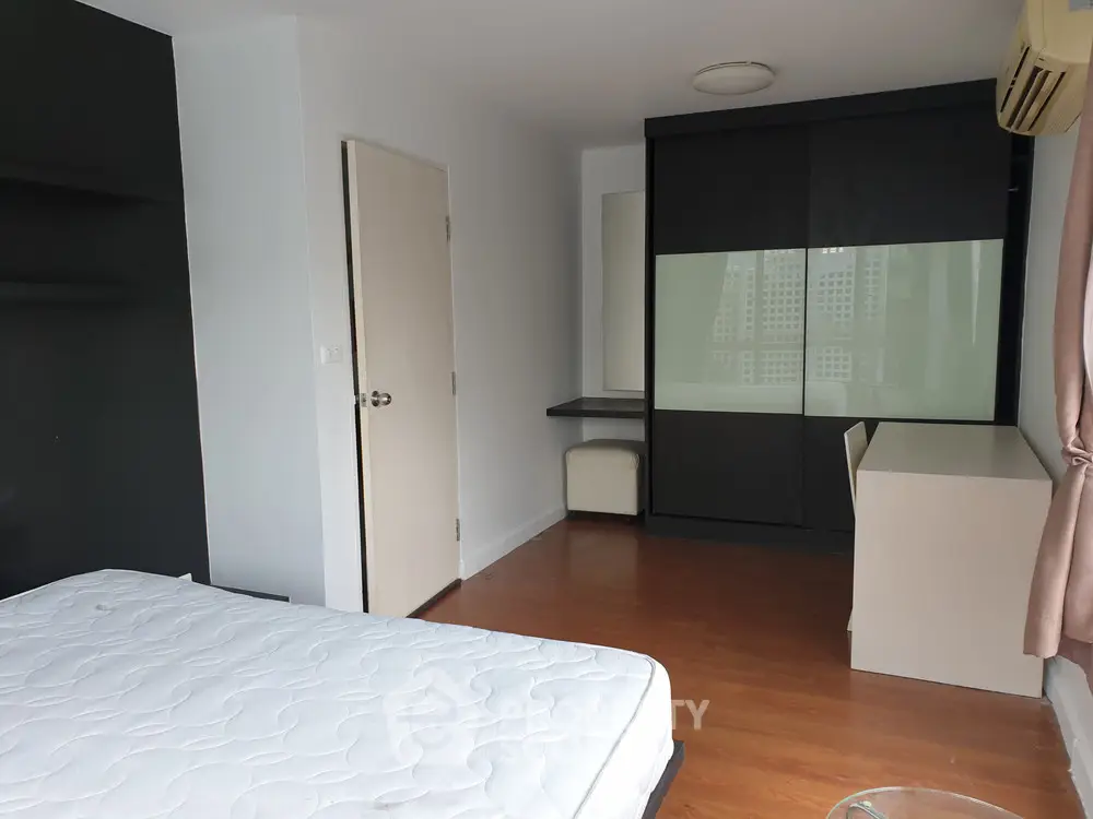  1 Bedroom Condo at Condo One Sathorn-1