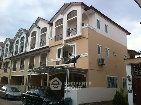 image_rental-6530936