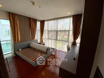 2 Bedrooms Condo -8