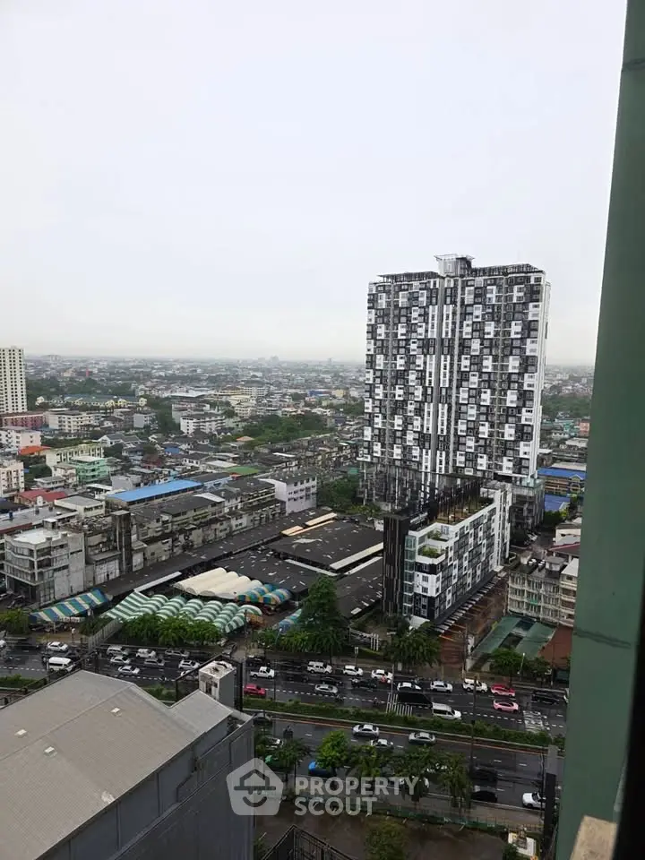 Stunning cityscape view showcasing modern high-rise building and urban landscape.