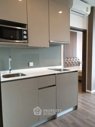  1 Bedroom Condo at Whizdom Essence Sukhumvit-5