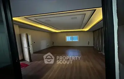 1887150-2-Photoroom.png