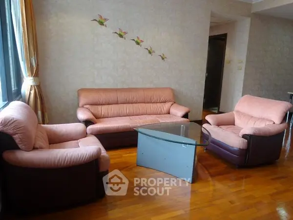 image_rental-5256838