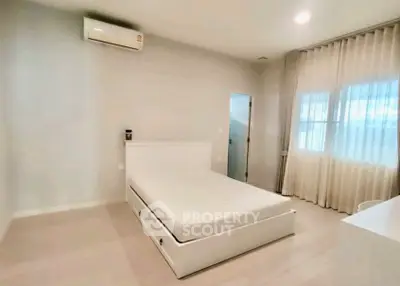 Screenshot 2568-11-07 at 22.18.16.jpg