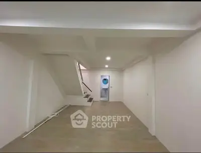 image_rental-27216607