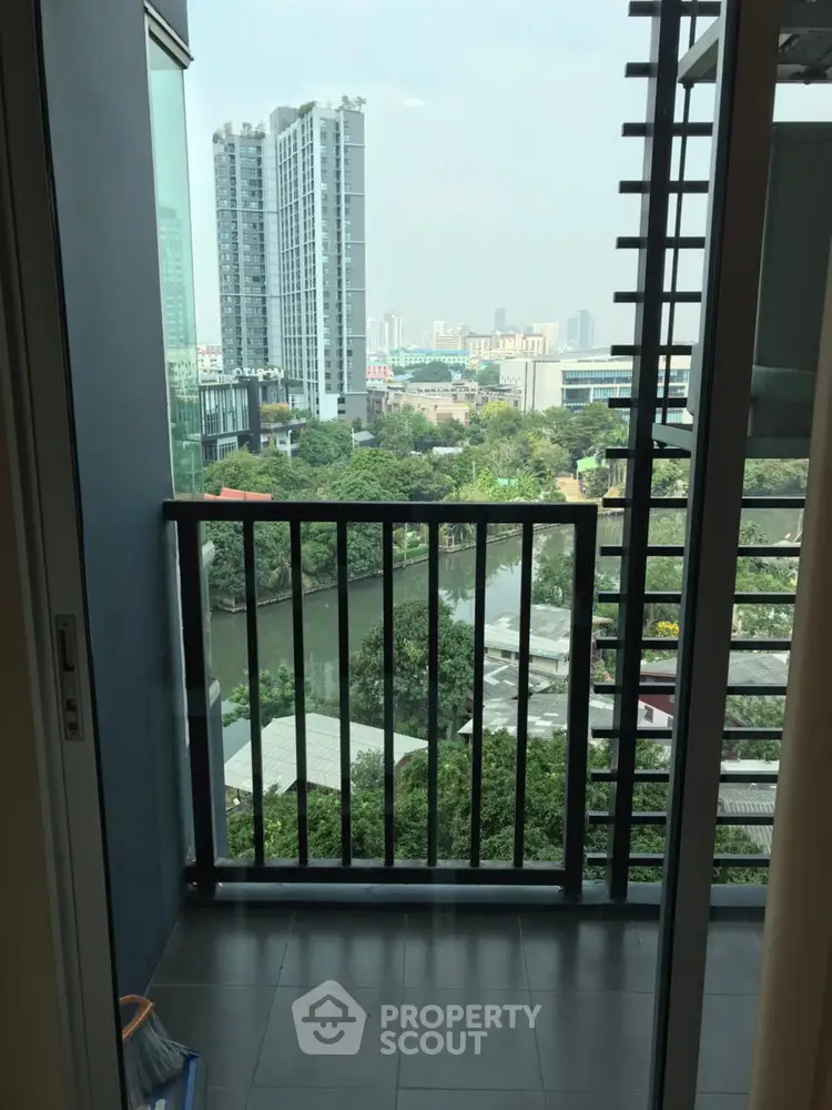 1 Bedroom Condo at The Base Sukhumvit 77-1