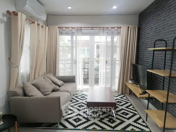 image_rental-27623795