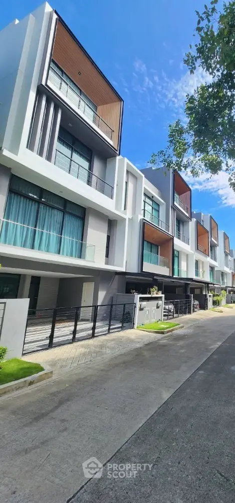 image_rental-13005168