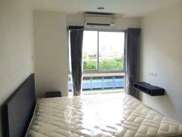  2 Bedrooms Condo at Whizdom Punnawithi Station-1