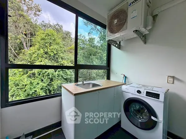 image_rental-30056116