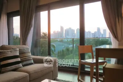 Fully Furnished 1 Bedroom Condo at Noble Remix 2 Thonglor-5