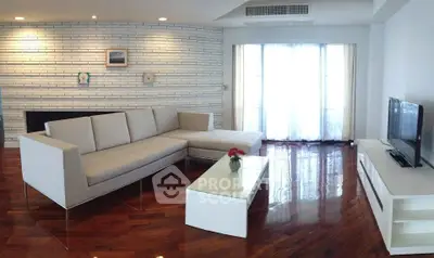 image_rental-5267223