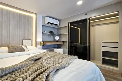 image_rental-30555000