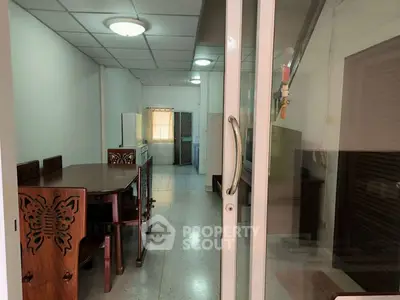 image_rental-27216947