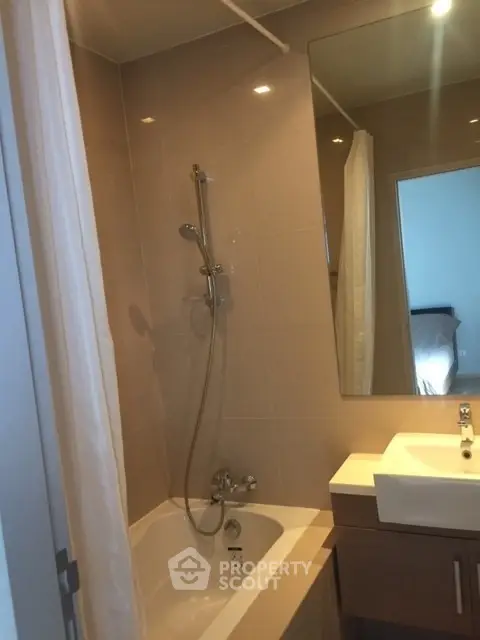  2 Bedrooms Condo -1