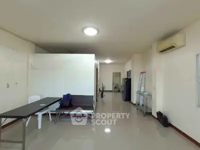 image_rental-27668732