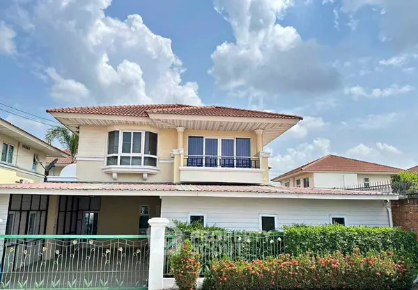 image_rental-11596044