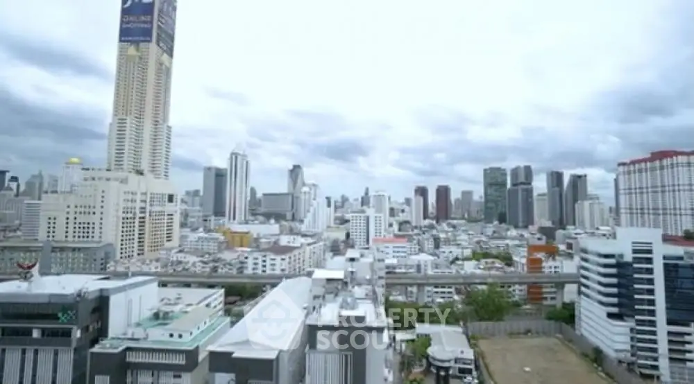 Stunning cityscape view showcasing modern skyscrapers and urban architecture.