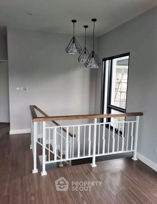 image_rental-7054104