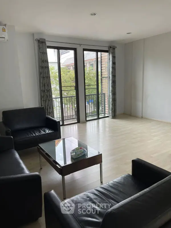 image_rental-26287464