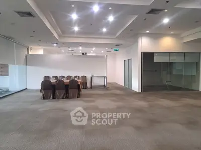 Spacious modern conference room with elegant seating and ample lighting