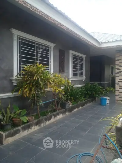 image_rental-28066695