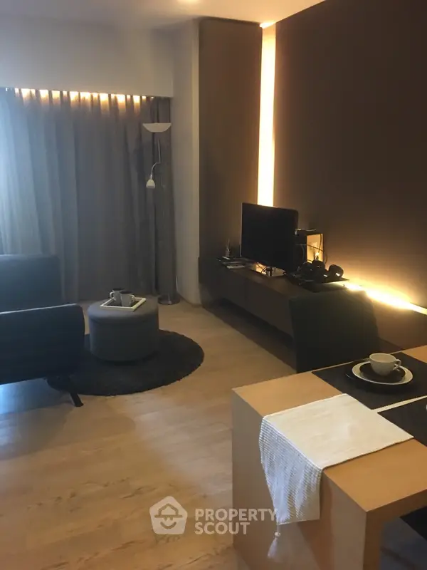 image_rental-5306746