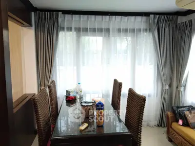 image_rental-29877038