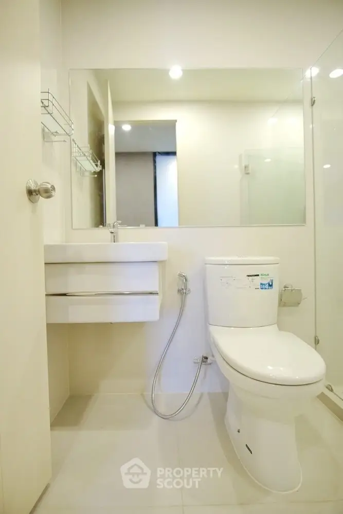  1 Bedroom Condo at Life Asoke ไลฟ์ อโศก-1