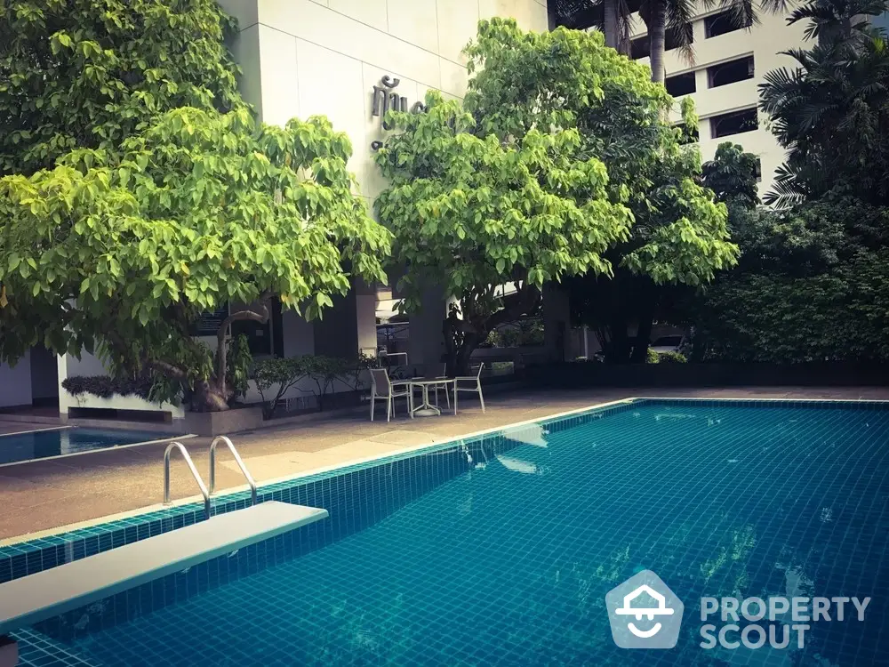  3 Bedrooms Condo -1