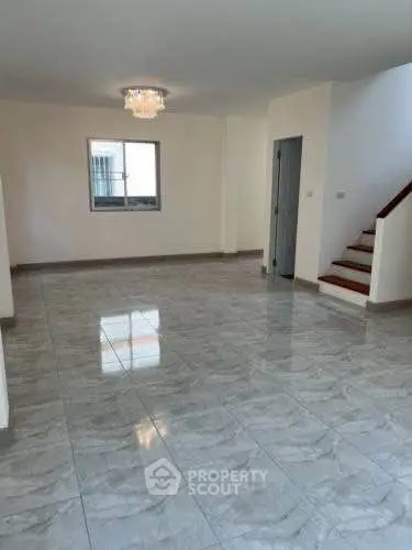 image_rental-28413365