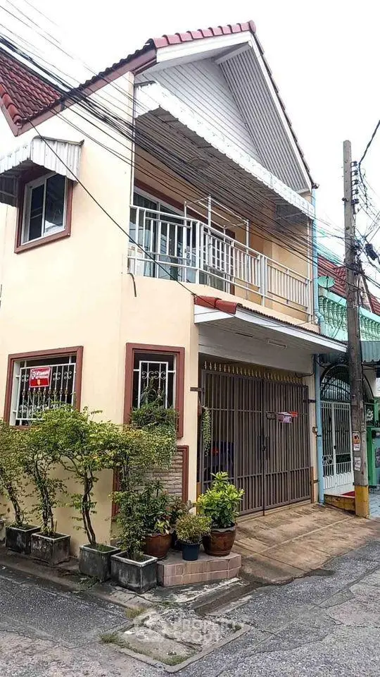 image_rental-8160846