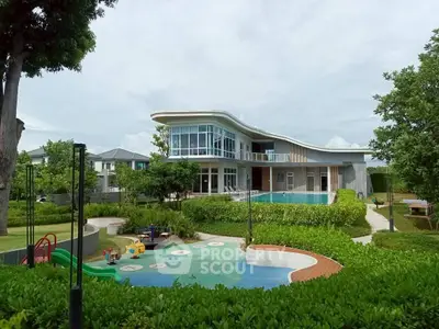 image_rental-30012137