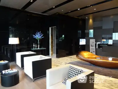  2 Bedrooms Condo at Quattro By Sansiri-2