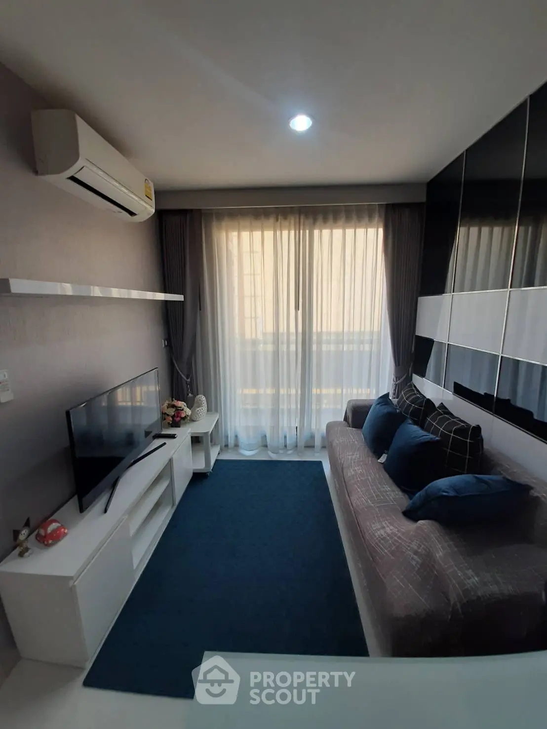 Fully Furnished 1 Bedroom Condo at Rhythm Sukhumvit 42-1