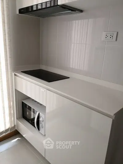  1 Bedroom Condo at The President Sathorn Ratchapruek 3-4