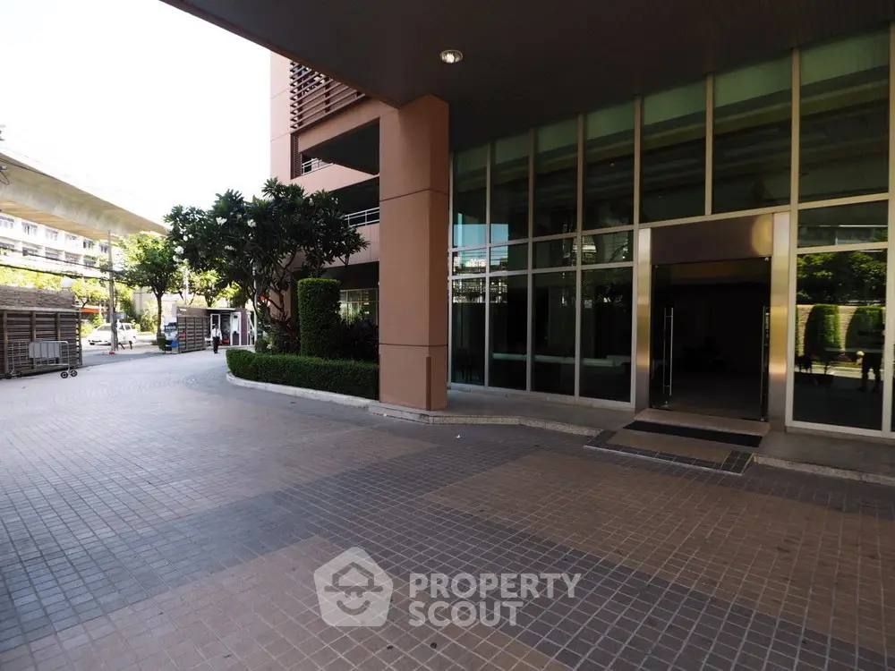  1 Bedroom Condo at Centric Scene Sukhumvit 64-1